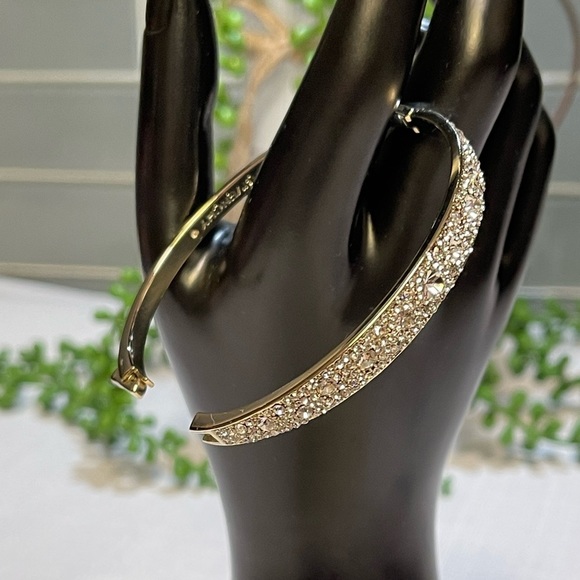 EUC Givenchy Rhodium Plated Crystal Pave Hinge Clasp Bangle Bracelet - Picture 5 of 7